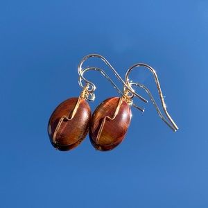 lightning bolt tigers eye